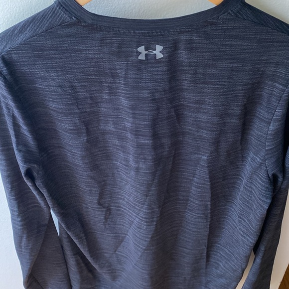 Under Armour long sleeve T - Picture 2 of 3